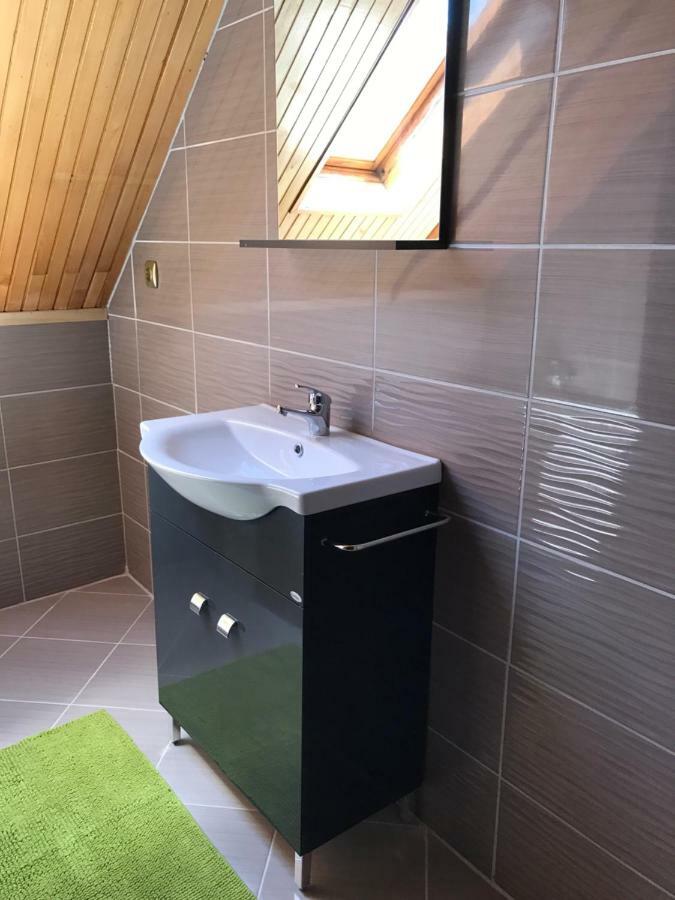 Rozsavoelgy Apartman Balatonlelle Esterno foto