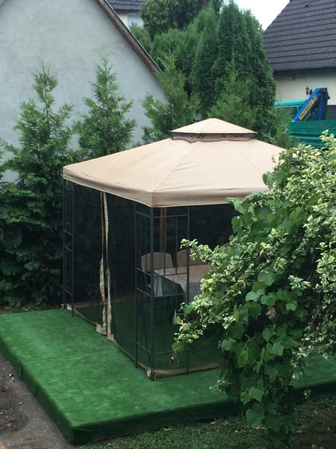 Rozsavoelgy Apartman Balatonlelle Esterno foto